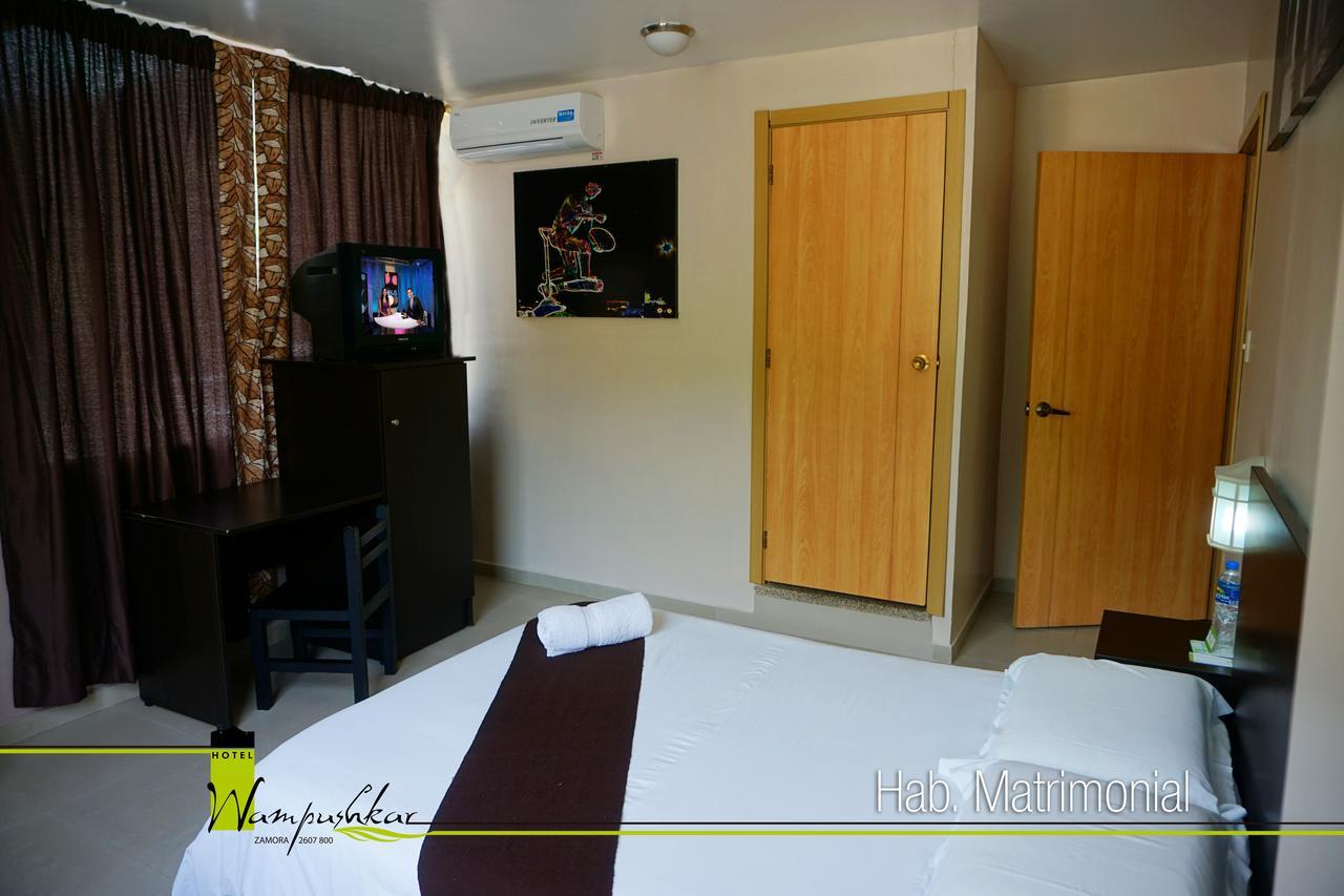 Hotel Wampushkar Zamora 外观 照片